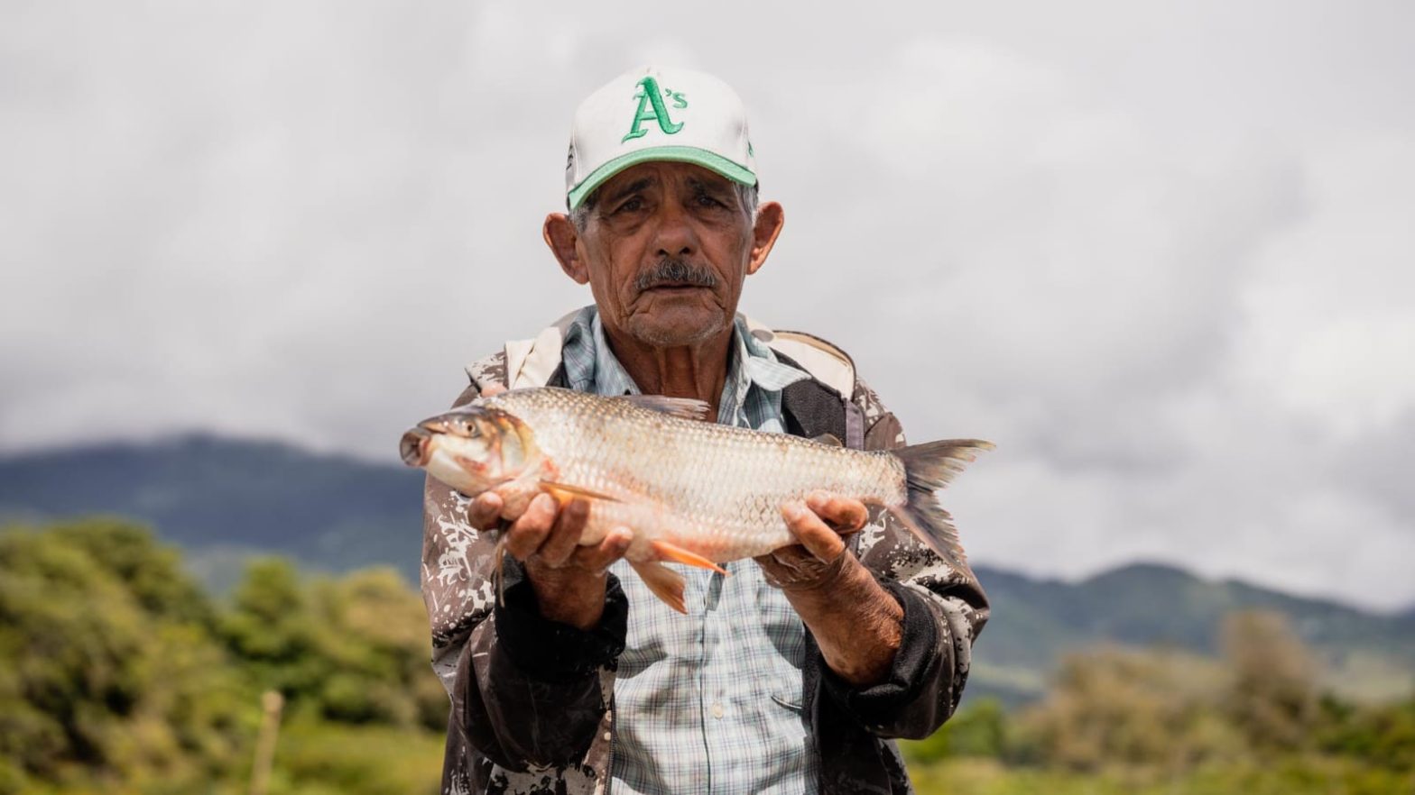 La pesca artesanal, sustento y tradición de miles de familias en Colombia, es protagonista en la Asamblea Nacional en Cali.