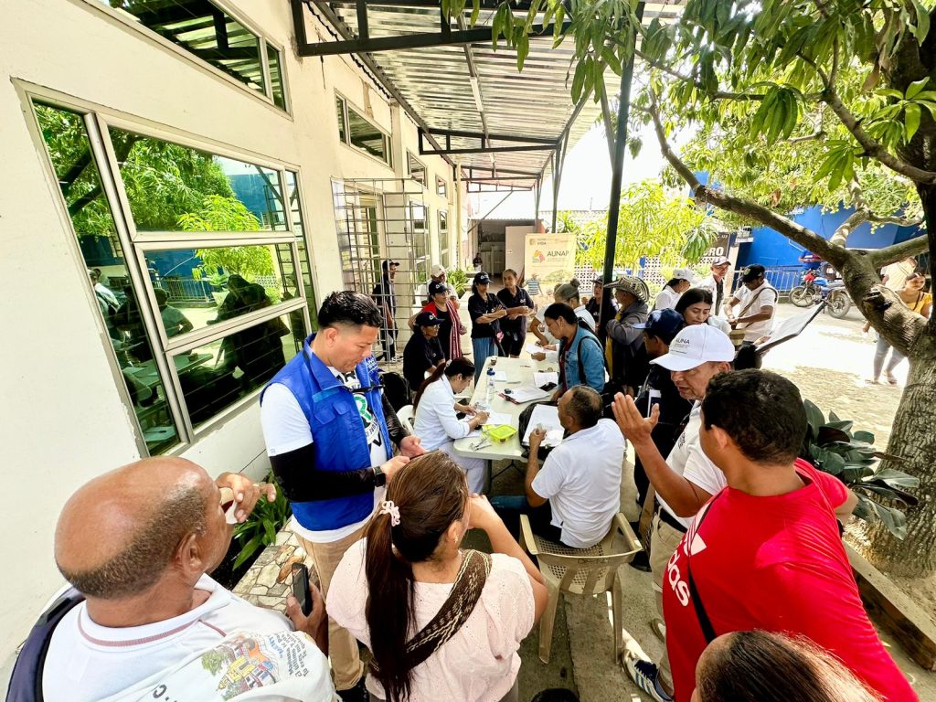 Productores del sector pesquero participaron en la jornada de socialización del Programa Pez Total en la Regional Magangué de la AUNAP.