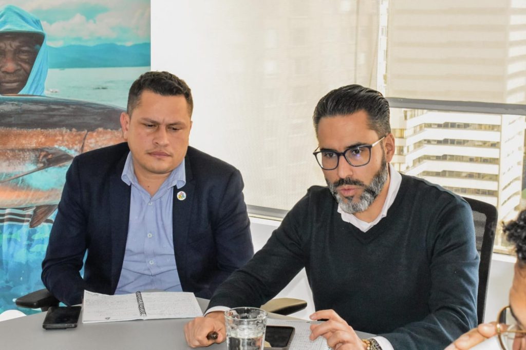 William Tepud, director general de la Autoridad Nacional de Acuicultura y Pesca, lideró la jornada de seguimiento a los compromisos en pesca y acuicultura en el Chocó.