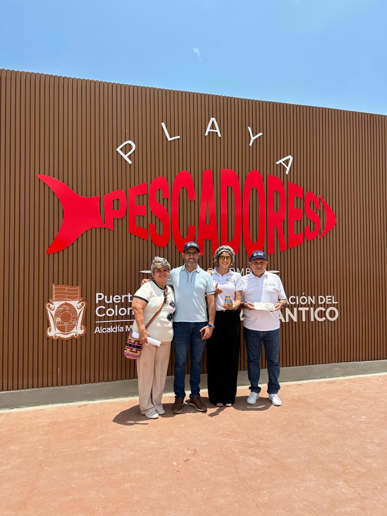 ATLANTICO - AUNAP El director general de la Autoridad Nacional de Acuicultura y Pesca, William Tepud, y el director regional Barranquilla, Hernando Pérez Mendívil, acompañan la entrega de Playa Pescadores en Puerto Colombia, Atlántico.