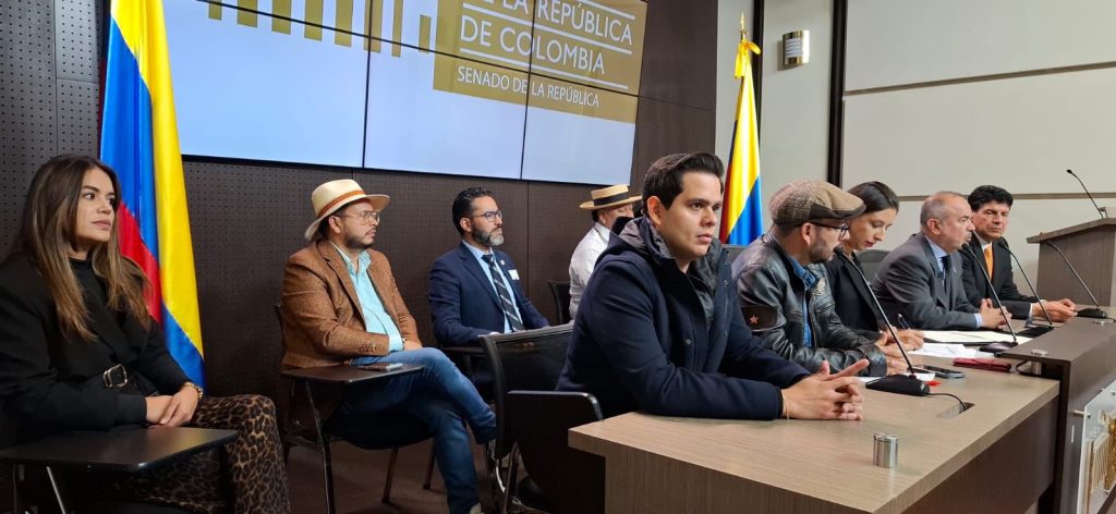 William Tepud, director de la AUNAP, participó en la radicación del mensaje de insistencia para priorizar el proyecto de ley de Jurisdicción Agraria.